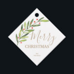 Holly and Berries Merry Christmas Square Geschenkanhänger<br><div class="desc">Personalisierte Geschenketiketten / Gastgeschenk Tags mit eleganten Zweig- und Beeren mit Ihren Namen und Frohe Weihnachten in schicken Schriften. PASSENDE Artikel in unserem Geschäft.</div>