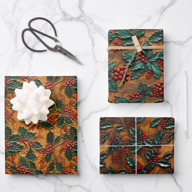 Holly and Berries Tooled Leather Look Sortiment Geschenkpapier Set (Vorderseite)