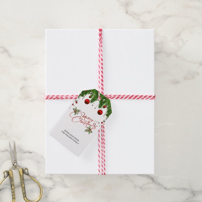 Holly Berry Gradient Red Script Frohe Weihnachten Geschenkanhänger (Mit Garn)