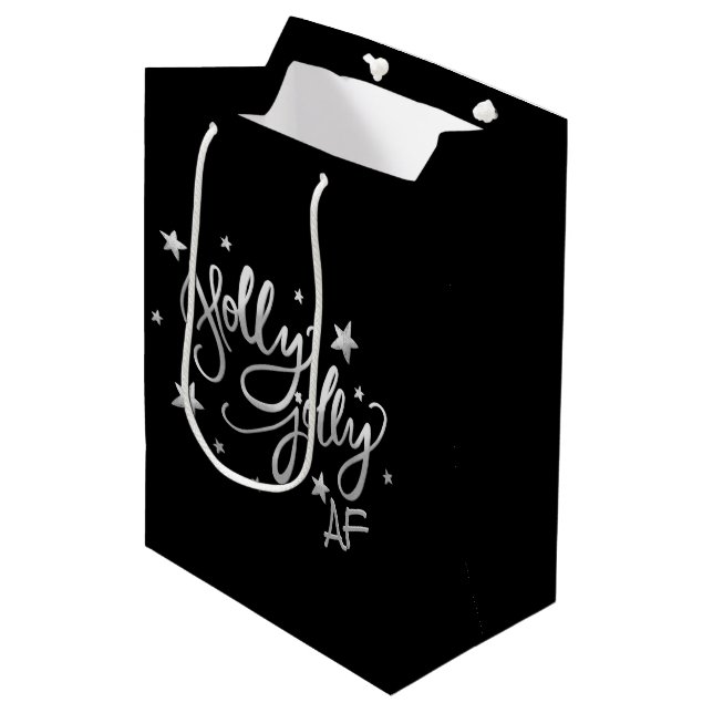Holly Jolly AF | Shiny Silver Imitats Foil Script Mittlere Geschenktüte (Vorderseite Schrägansicht)