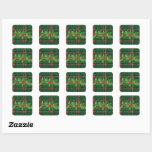 Holly on Christmas Kariert 8 Quadratischer Aufkleber<br><div class="desc">Holly und Beeren auf Weihnachten Karierten Aufkleber.</div>