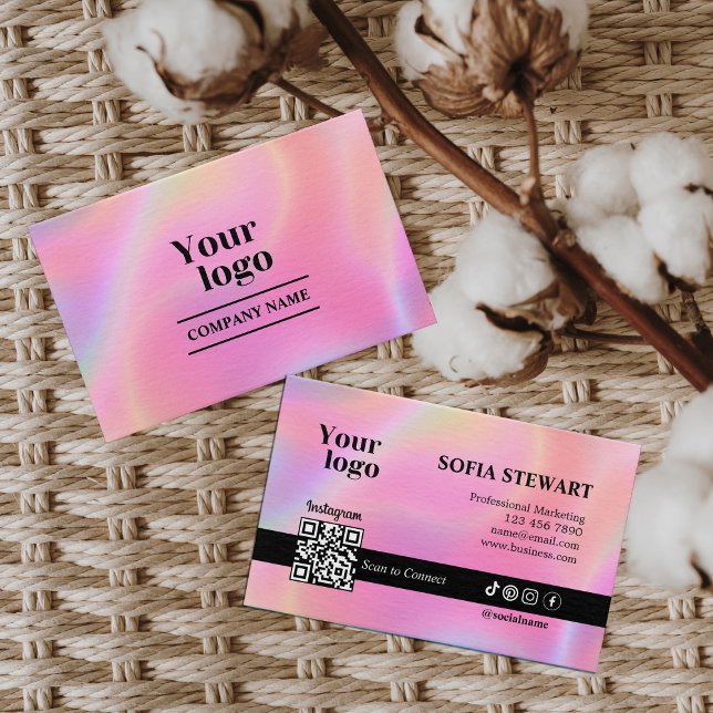 Holografischer Ästhetiker scannt, um Instagramm zu Visitenkarte (Holographic Aesthetician Scan To Connect Instagram Business Card)