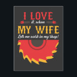 Holzbearbeitungs-Husband Carpenter Woodworker Vate Postkarte<br><div class="desc">Ein lustiges Woodworker Geschenk für Schreiner und Schreiner,  Leute,  die Holzschnitzel als Manglitter betrachten. Große Holzbearbeitung für Vater,  Großvater oder Onkel für ihre Geburtstagspartys oder Pensionierung.</div>