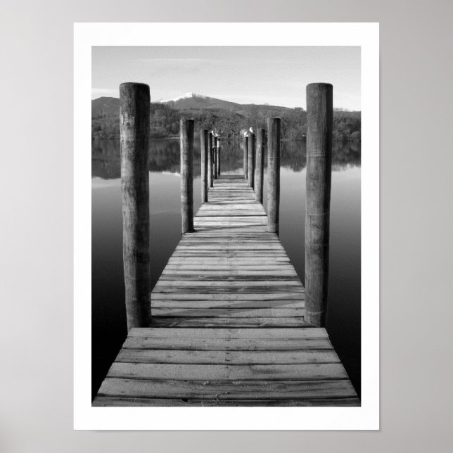 Holzbootanlandung auf Derwentwater Poster (Vorne)