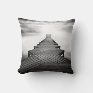 Holzbrücke über das Meer Kissen