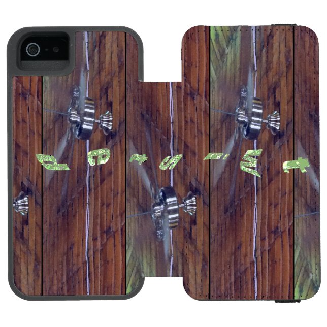 Holzdecke, Chrome-Lüfter Incipio iPhone Geldbeutel-Hülle (Folio Geöffnet)