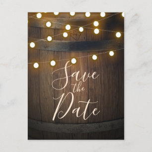 Holzfass Geschnitztes Herz Lichter Save the Date Ankündigungspostkarte
