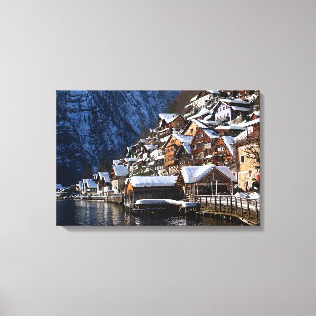 Holzhäuser am Seeufer in Hallstatt, Österreich Leinwanddruck (Vorderseite)