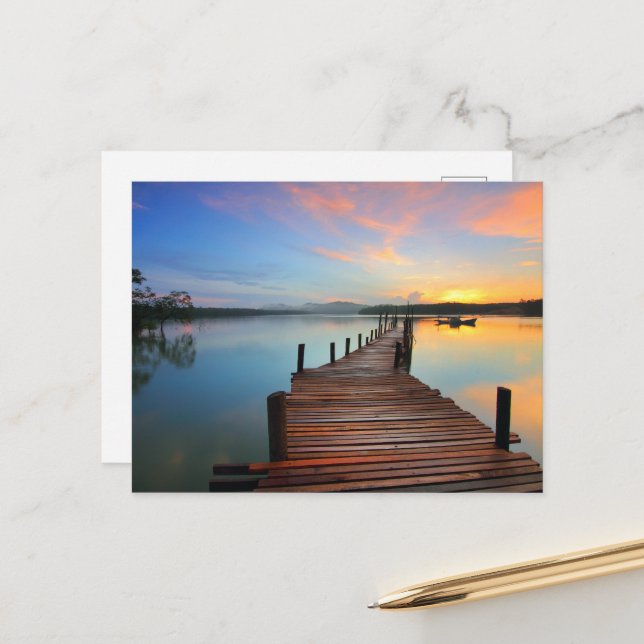 Holzheck-Seascape in farbenfrohen Sonnenuntergang Postkarte (Vorderseite/Rückseite Beispiel)