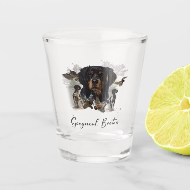 Holzjagd mit der Bretagne Spaniel Schnapsglas (Vorderseite)