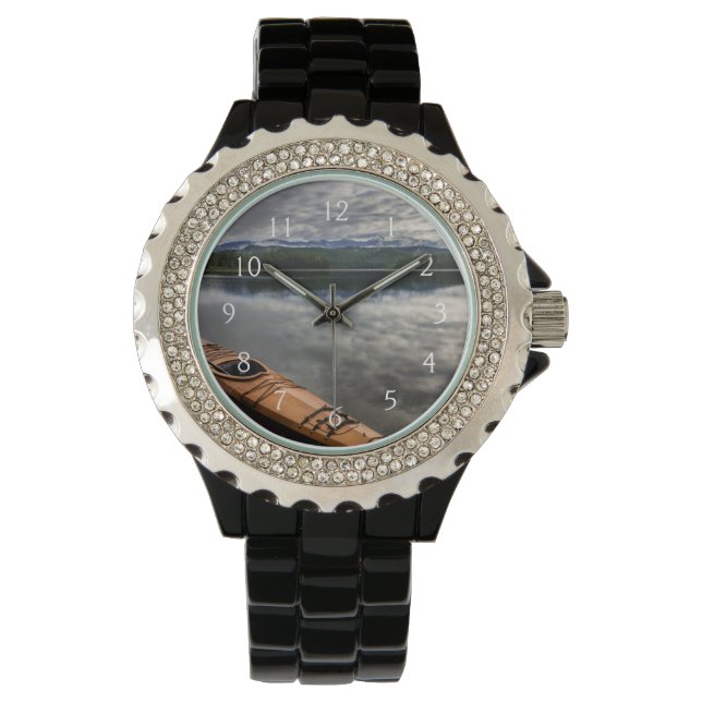 Holzkajak am Ufer des Bibersees Armbanduhr (Vorderseite)