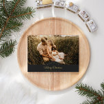 Holzkohle Sehr frohe Weihnachten Vier Foto Landsch Folien Feiertagskarte<br><div class="desc">Die Charcoal Very Merry Christmas Four Foto Landscape Foil Holiday Card Design besticht durch eine raffinierte, dunkelgraue Kulisse mit einer Mischung aus einfacher Elfenbeinschrift und klassischer Kalligraphie, gepaart mit einem minimalistischen Boho Stil, das ein perfektes Gleichgewicht zwischen sauberer moderner Eleganz und Vintager Eleganz schafft. Dieses charmante Design ist ein schöner...</div>