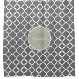 Holzkohle und beige Quatrefolienmuster Monogramm Duschvorhang