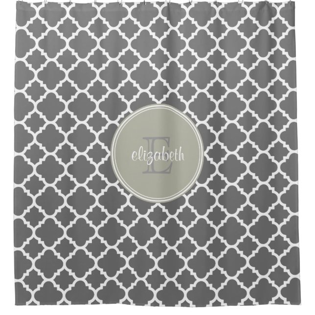 Holzkohle und beige Quatrefolienmuster Monogramm Duschvorhang (Vorderseite)