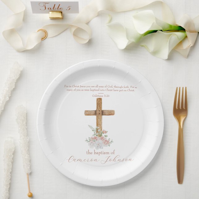 Holzkreuz Weiß & Blush Taufe Bibel Verse Pappteller (Hochzeit)