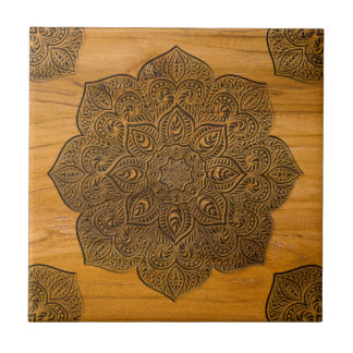 Holzmandala Fliese