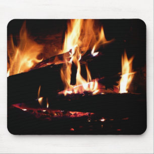 Holzscheite im Kamin Warme Feuer Fotografie Mousepad