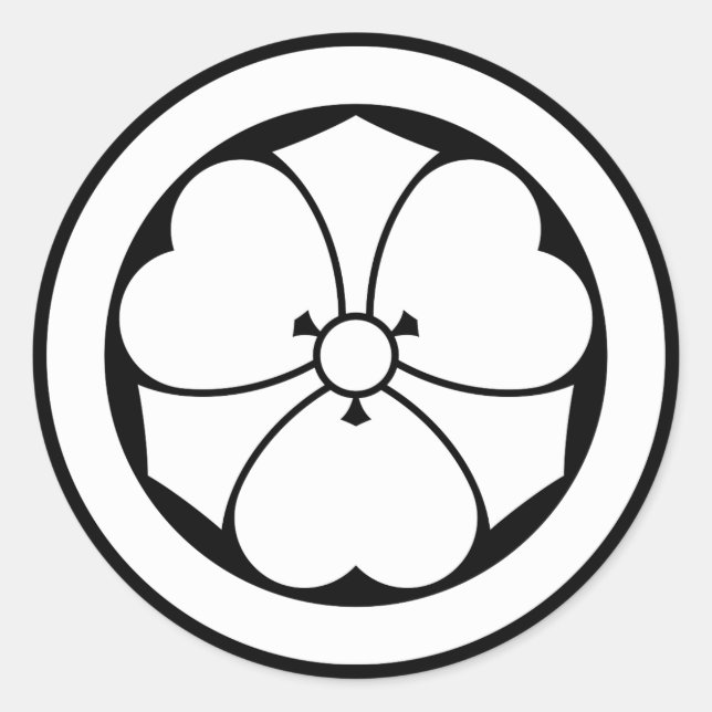 Holzscheitel mit Schwertern im Kreis 1 Runder Aufkleber (Vorderseite)