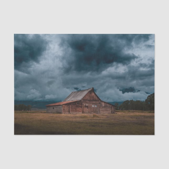 Holzscheune steht Wache gegen Sturm Seidenpapier (Vorderseite)