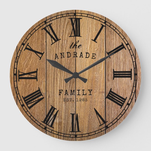 Holzstall Rustikaler Familienname Bauernhof Jahr H Große Wanduhr (Vorderseite)