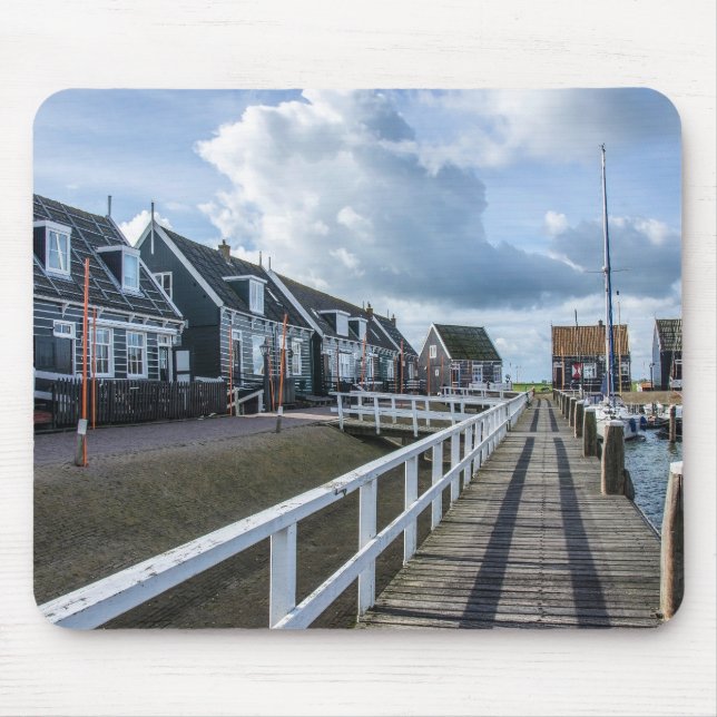 Holzsteg in Marken, Niederlande Mousepad (Vorne)