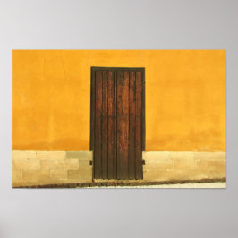 Holztür an der gelben Wand Poster