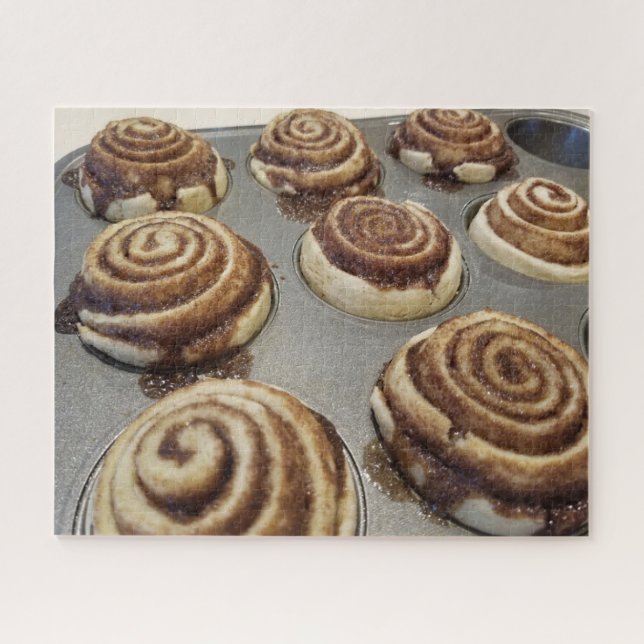 Homemade Cinnamon Rolls (Horizontal)