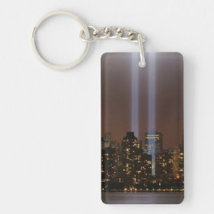 Hommage de World Trade Center dans la lumière à