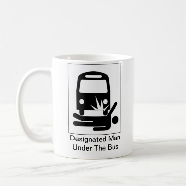 Homme indiqué sous la tasse d'autobus (Gauche)