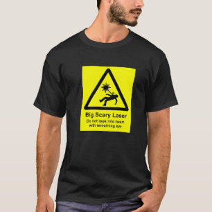 Hommes grands, T-shirt effrayant de laser