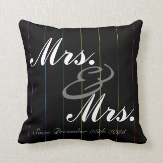 Homosexueller Regenbogen-Pinstriped Kissen
