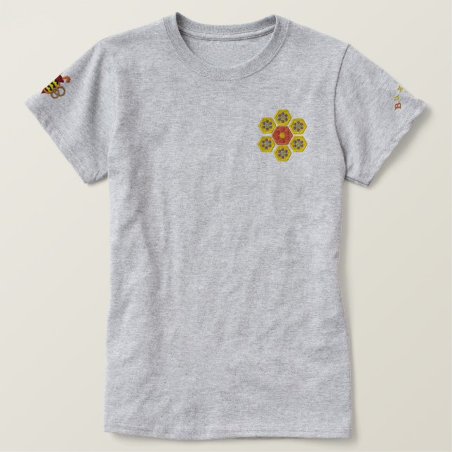 Honeycomb Hex Blume besticktes T-Shirt (Design vorne)
