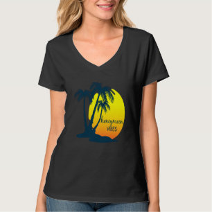 Honeymoon Vibes Beach Palm Tree Nach Hochzeit Vaca T-Shirt