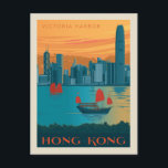 Hongkong | Victoria Harbor Postkarte<br><div class="desc">Anderson Design Group ist eine preisgekrönte Illustrations- und Designfirma in Nashville,  Tennessee. Der Gründer Joel Anderson leitet ein Team talentierter Künstler,  um originale Posterkunst zu kreieren,  die wie Vintage Werbedrucke von den 1920er bis 1960er Jahren aussieht.</div>