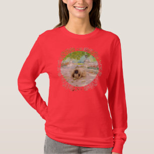 Honig Pekingese in floraler Umgebung T-Shirt