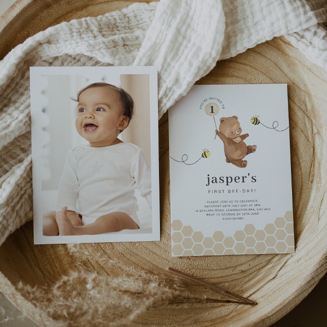 Honigbär Einladung zum ersten Bienentag-Foto (Von Creator hochgeladen)