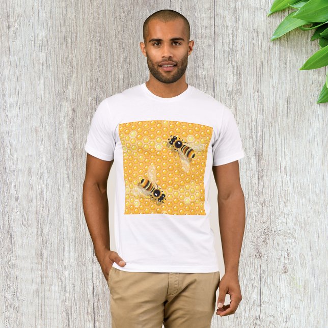 Honigbienen auf hellen Honigwabenmustern T-Shirt (Von Creator hochgeladen)