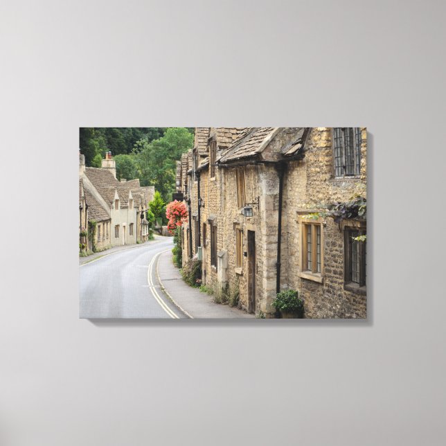 Honigfarbene Hütten in Castle Combe, UK-Leinwand Leinwanddruck (Vorderseite)