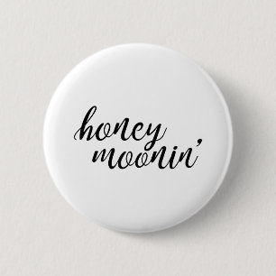 Honigmoonin-Braut und -Groom-Honeymoon _1 Button