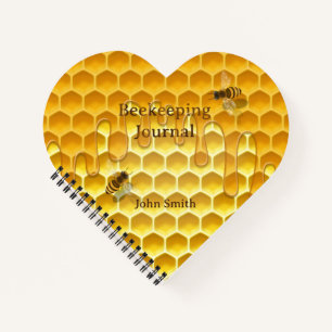 Honigwabe mit fliegenden Honigbienen Custom Heart Notizbuch
