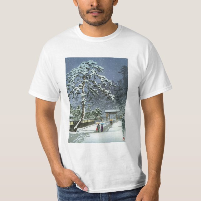 Honmonji Tempel im Schnee - Kawase Hasui 川瀬巴水 T-Shirt (Vorderseite)