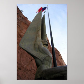 Hoover-Staudammstatur mit amerikanischer Flagge Poster