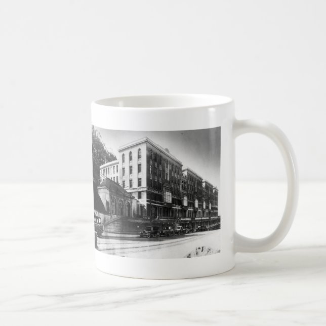 Hôpital d'UC, les années 1920 - tasse (Droite)