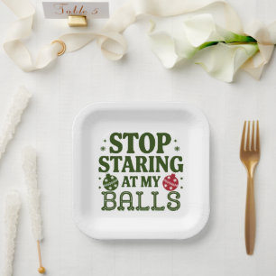 Hör auf, an meinen Ballen dreckiger Weihnachtsfeie Pappteller