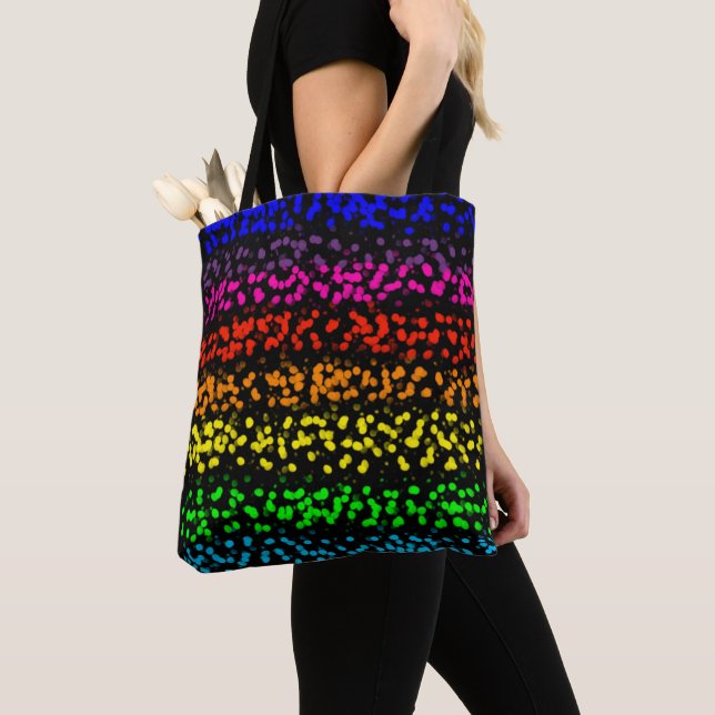 Horizontale Streifen mit Punkten in Regenbogenfarb Tasche (Von Nahem)