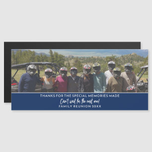 Horizontales oder panoramisches Familienfoto zur F Magnetkarte