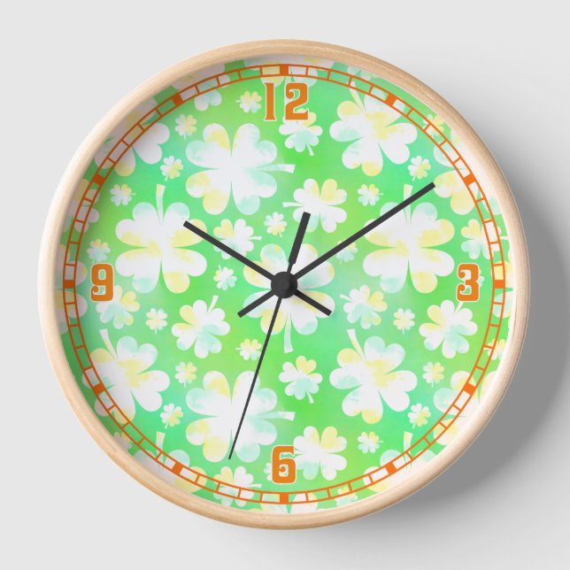 Horloge Aquarelle rétro Shamrock de la Saint Patrick (Recto)