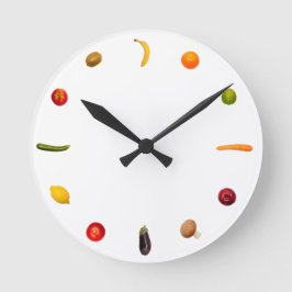 Horloge avec légumes et fruits