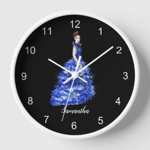 Horloge Belle dame avec une blonde de mode bleue étincela