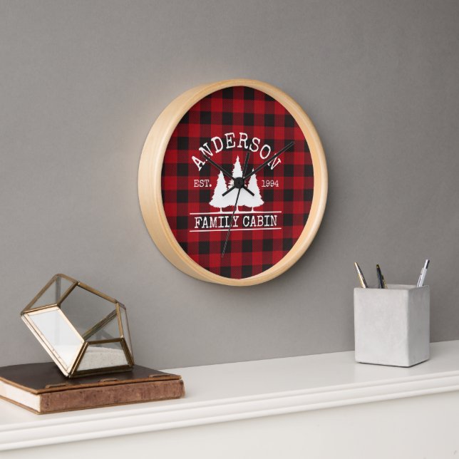 Horloge Cabine Nom de famille Rustic Red Buffalo Plaid (Bureau)
